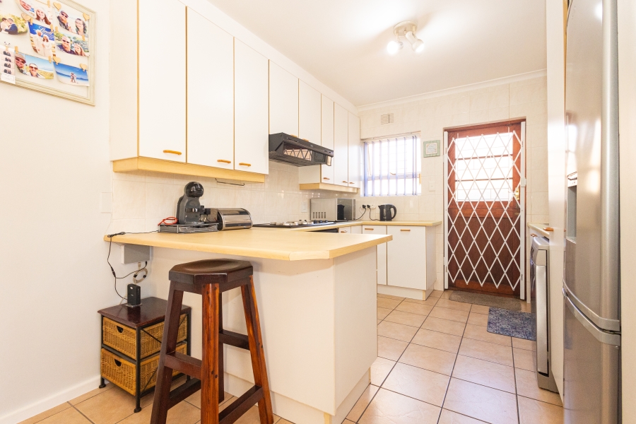 3 Bedroom Property for Sale in The Crest Western Cape